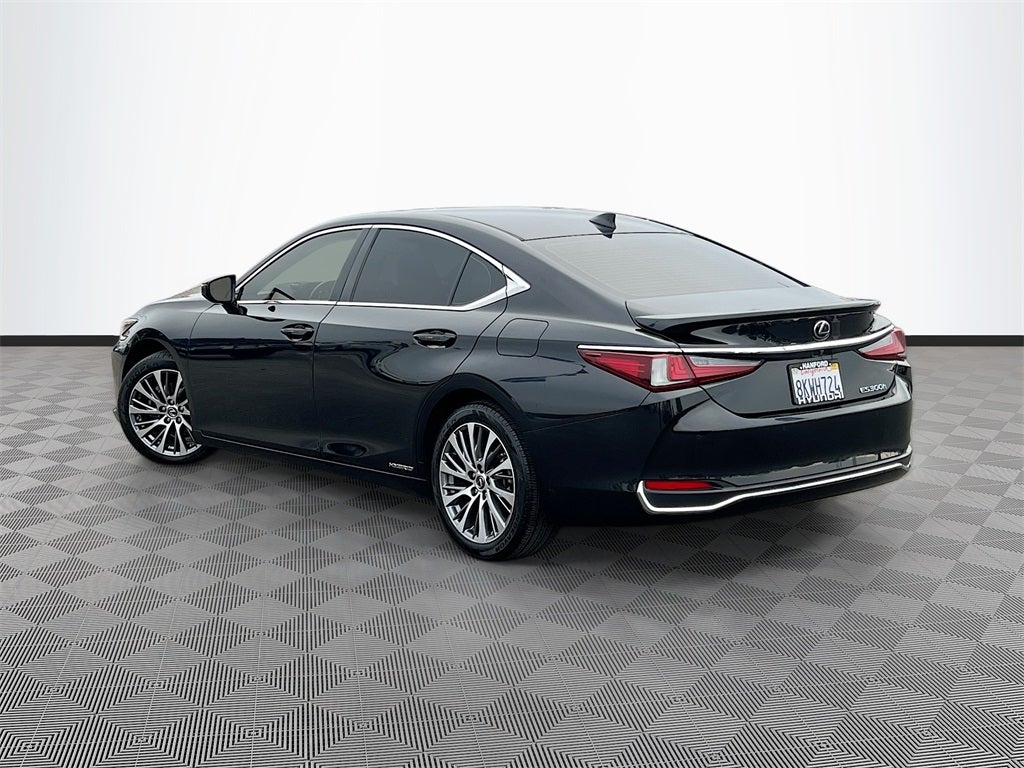 2019 Lexus ES 300h