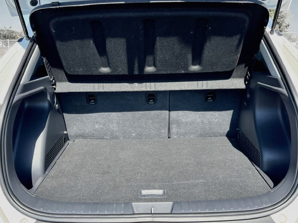 2025 Hyundai Kona SEL - Photo 28