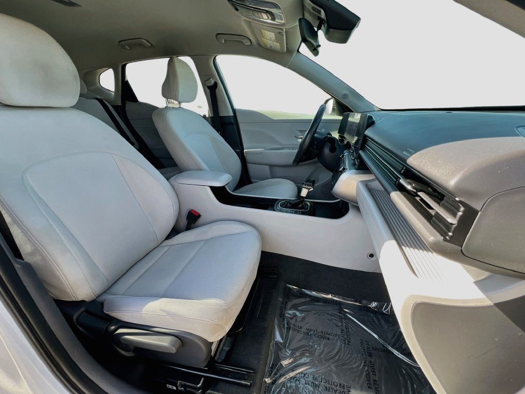 2025 Hyundai Kona SEL - Photo 30