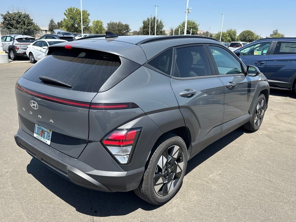 2025 Hyundai Kona SEL - Photo 6