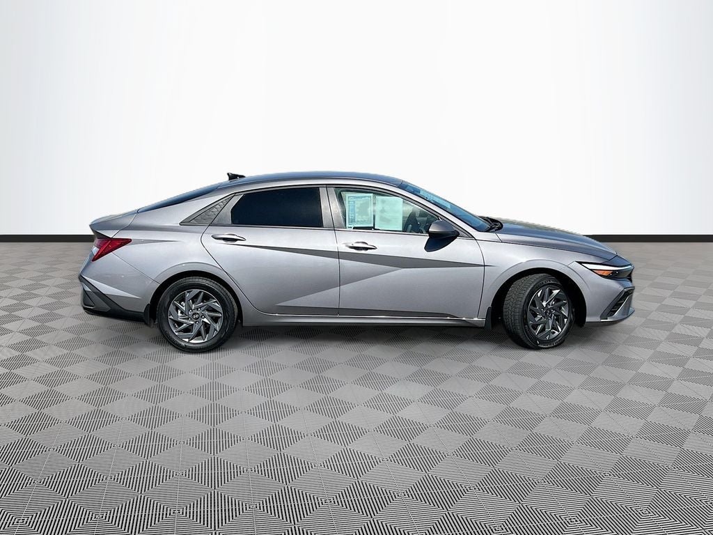 2024 Hyundai ELANTRA HYBRID Blue