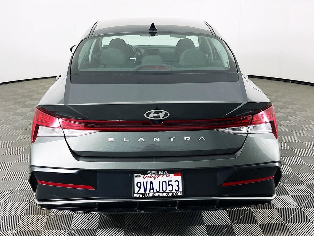 2025 Hyundai ELANTRA SEL Convenience