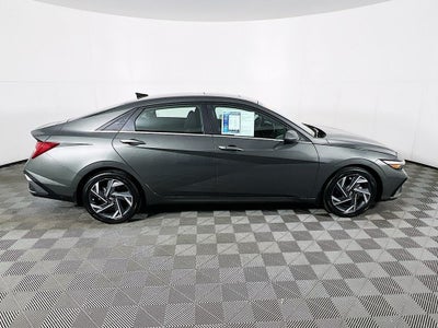 2025 Hyundai ELANTRA SEL Convenience