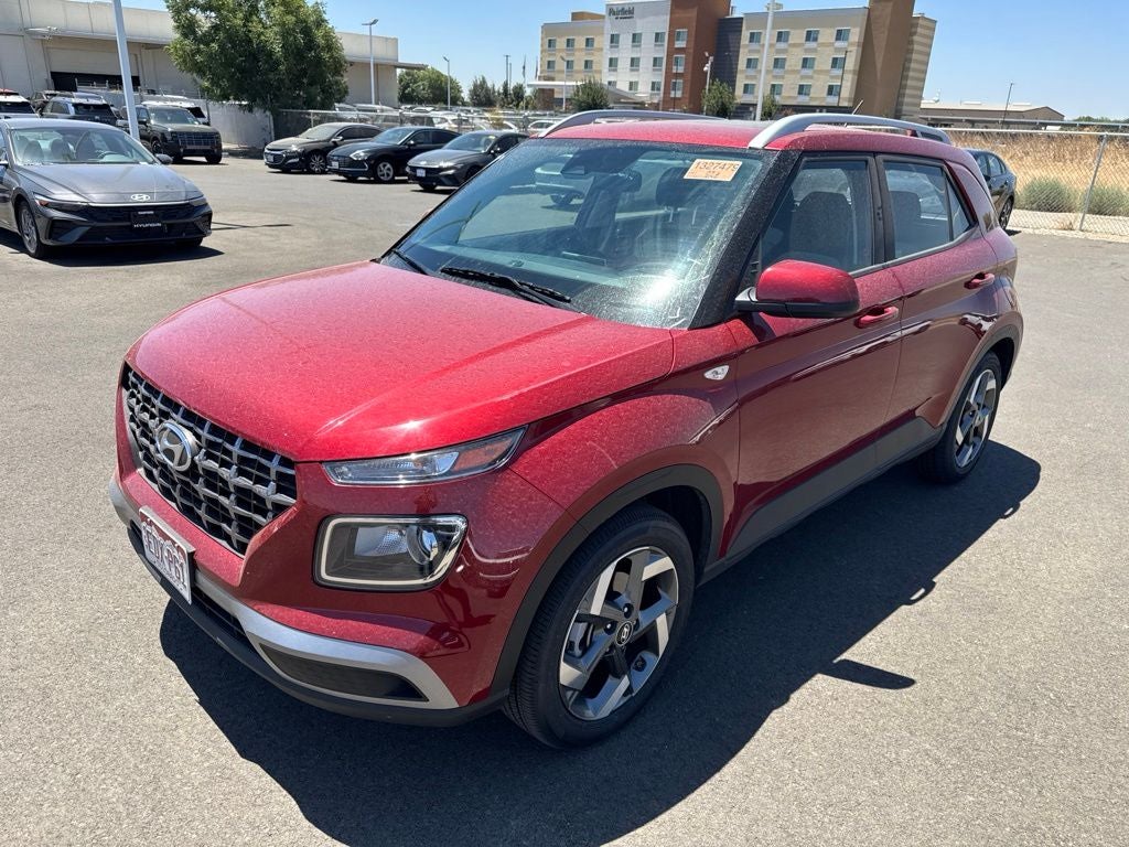 2025 Hyundai VENUE SEL