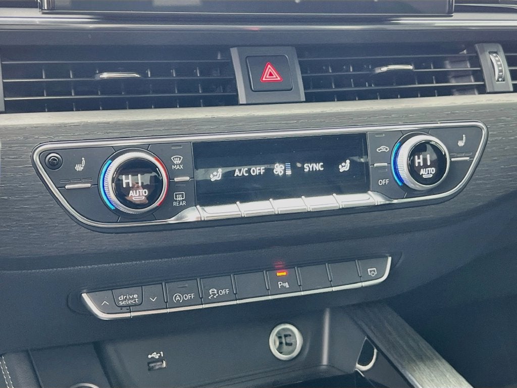 2022 Audi A4 45 S line Premium Plus quattro