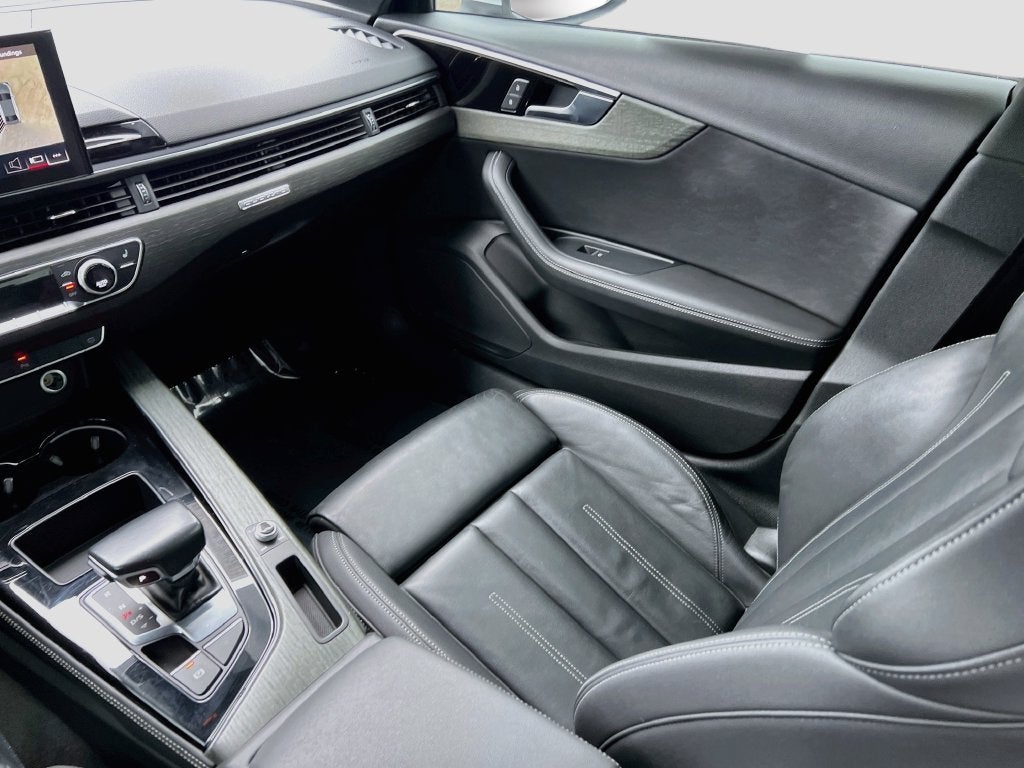 2022 Audi A4 45 S line Premium Plus quattro
