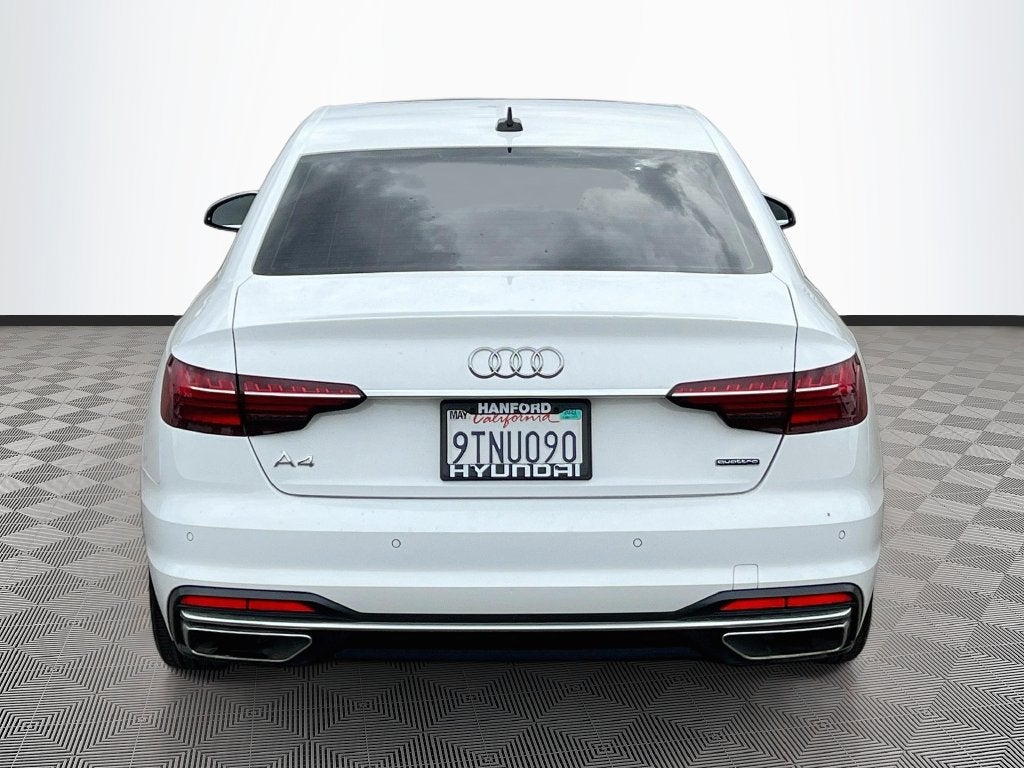 2022 Audi A4 45 S line Premium Plus quattro