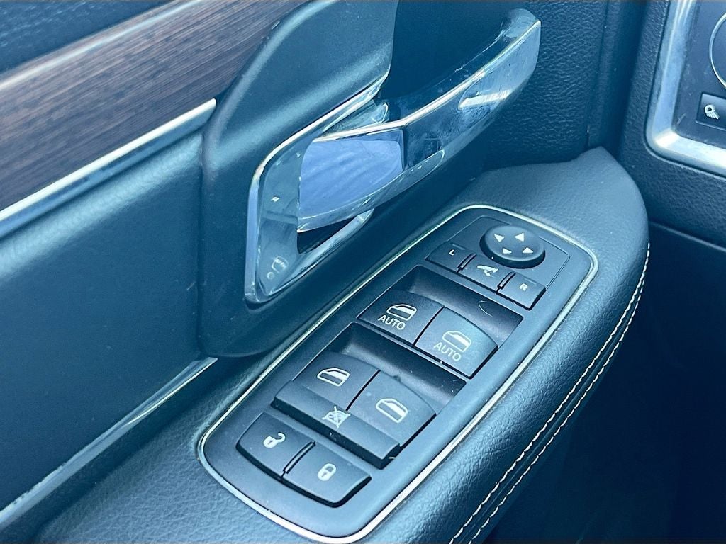 2019 RAM 1500 Classic Laramie