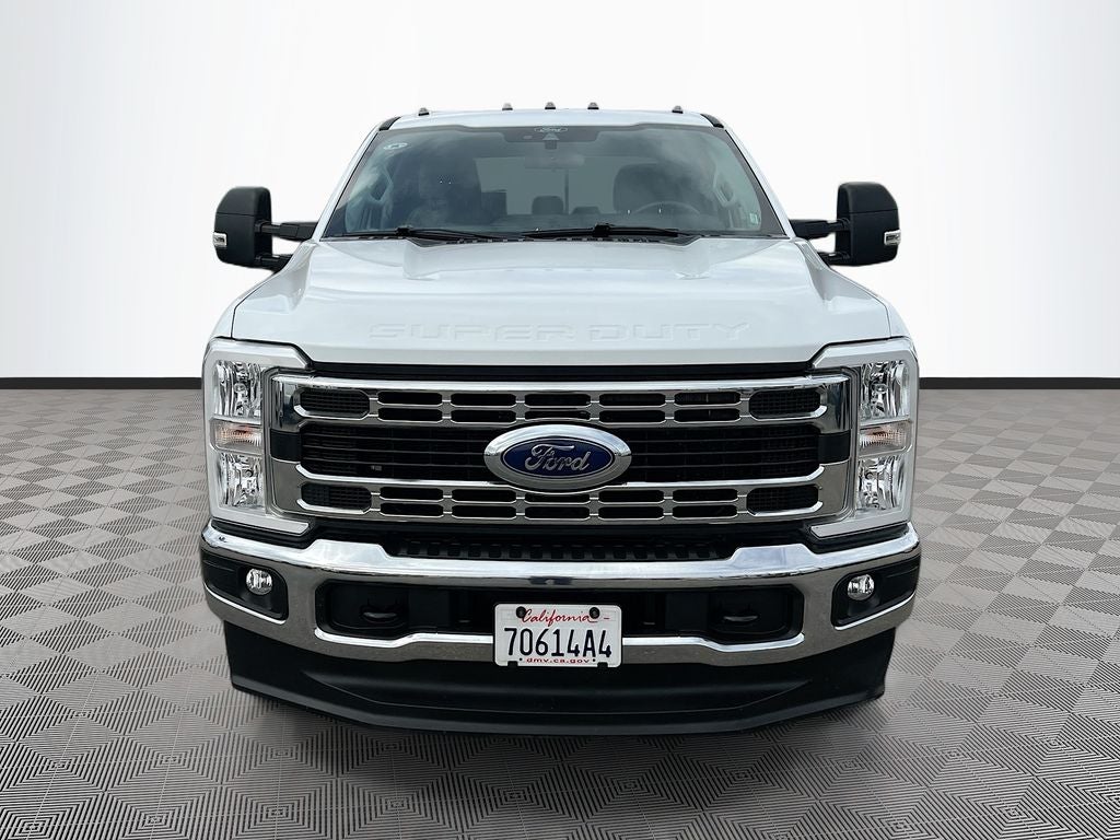 2025 Ford F-350SD XLT DRW
