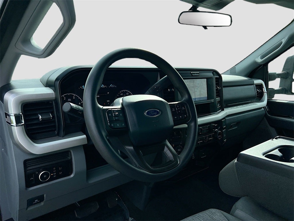 2025 Ford F-350SD XLT DRW