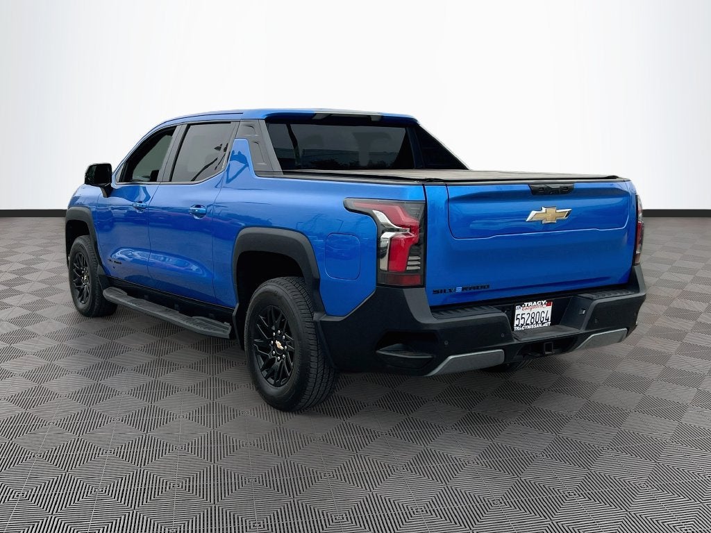 2025 Chevrolet Silverado EV LT