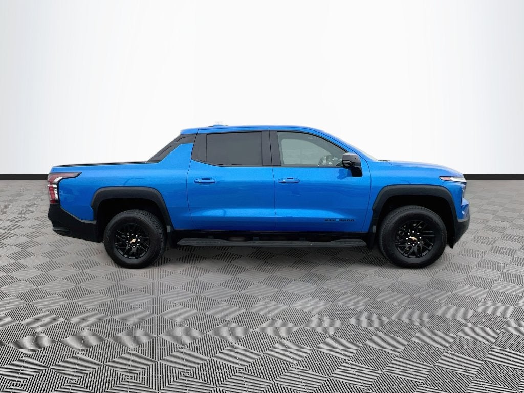 2025 Chevrolet Silverado EV LT