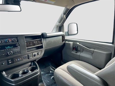 2022 GMC Savana 3500 LT