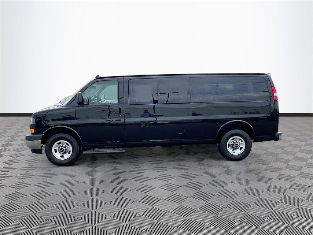 2022 GMC Savana 3500 LT