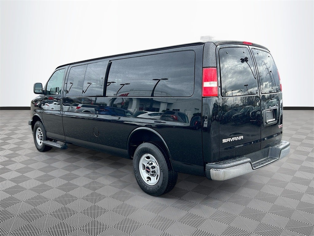 2022 GMC Savana 3500 LT