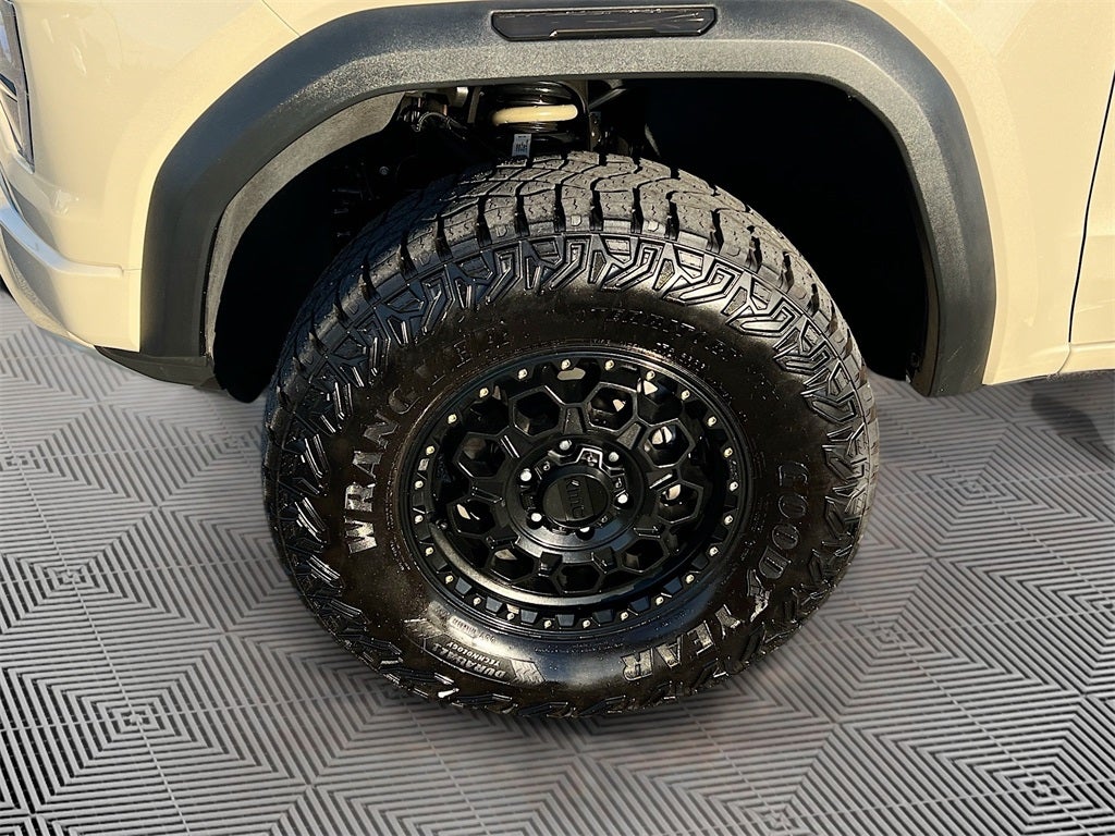 2023 GMC Canyon AT4X