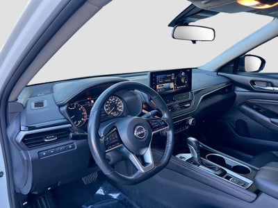 2023 Nissan Altima 2.0 SR