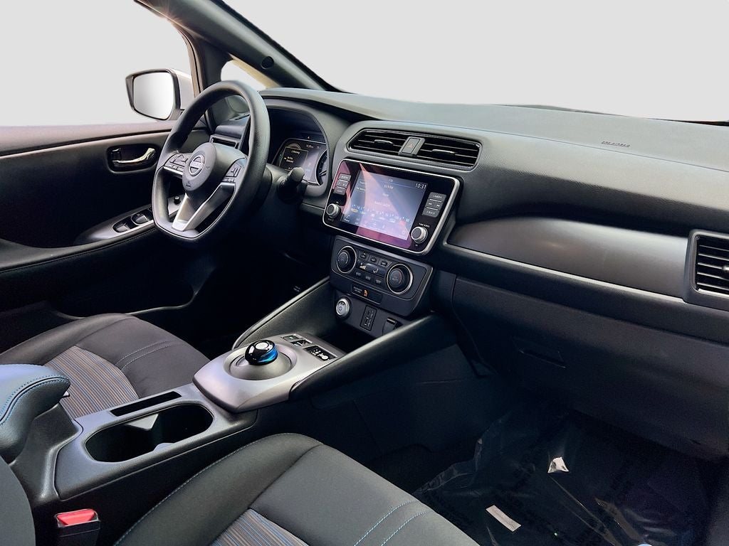 2025 Nissan Leaf S