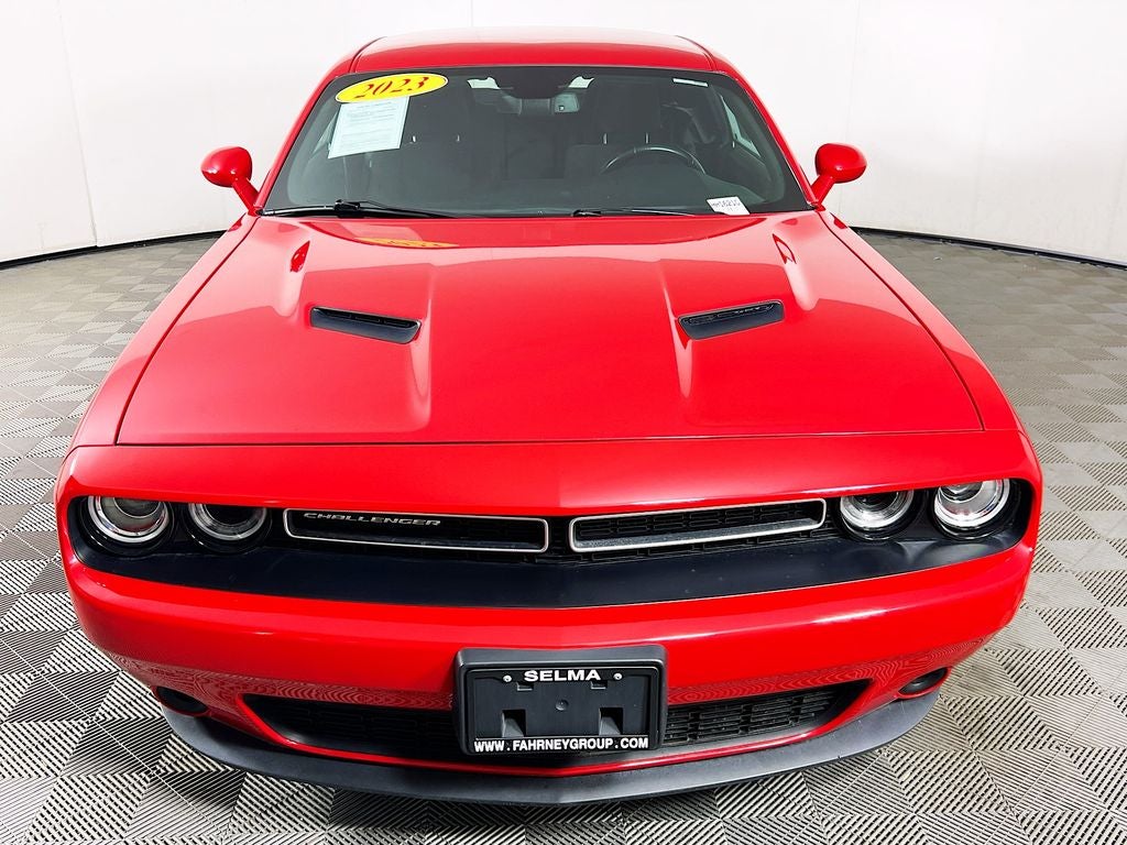 2023 Dodge Challenger SXT