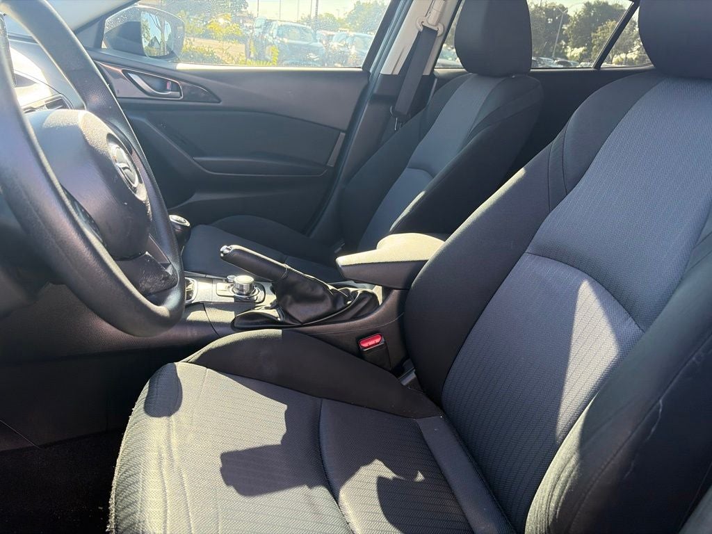 2016 Mazda Mazda3 i Sport