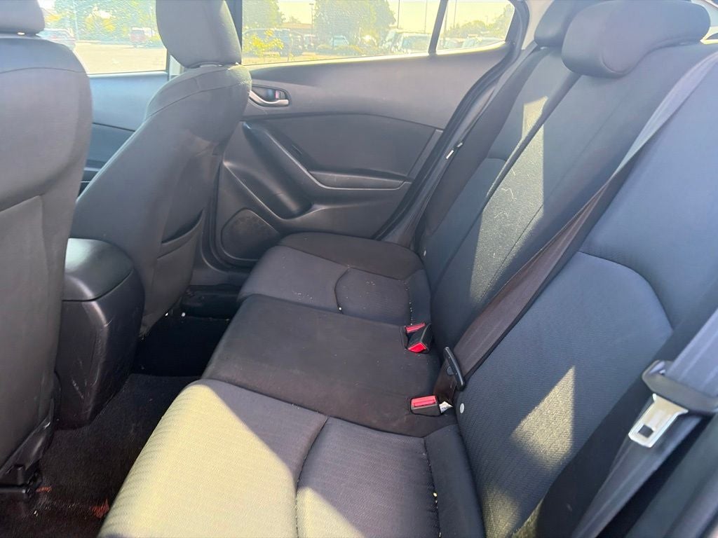 2016 Mazda Mazda3 i Sport