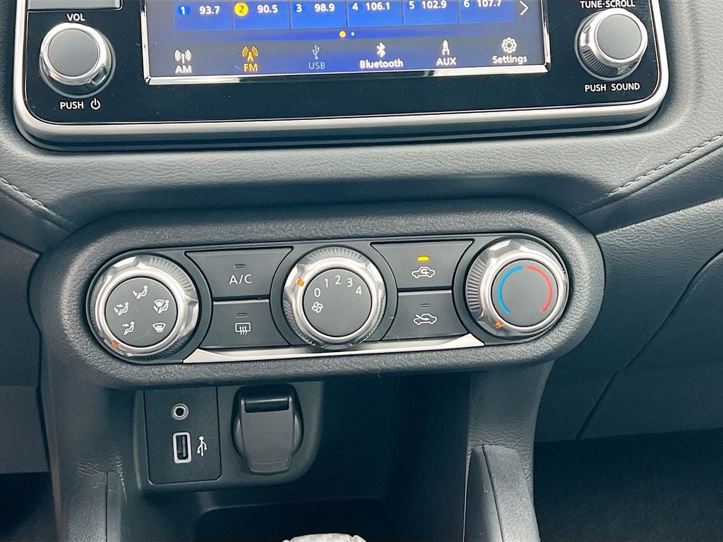 2025 Nissan Versa 1.6 S