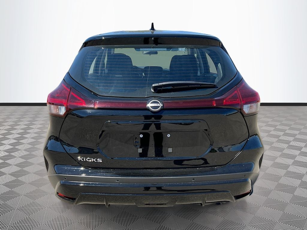 2025 Nissan Kicks Play S