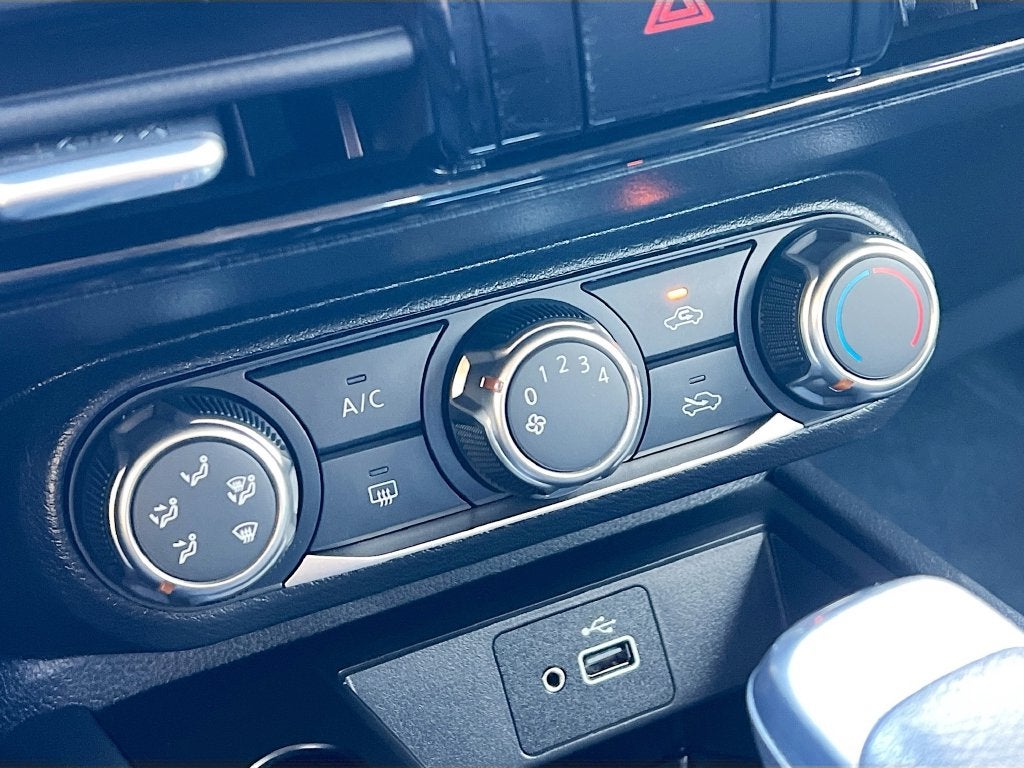 2025 Nissan Kicks S