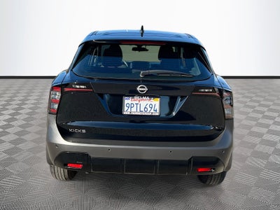 2025 Nissan Kicks S