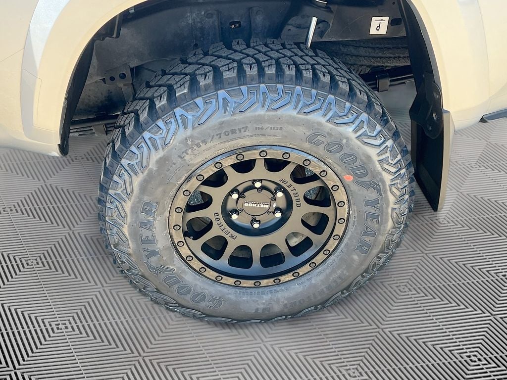 2022 Toyota Tacoma SR5 V6