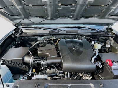 2022 Toyota Tacoma SR5 V6