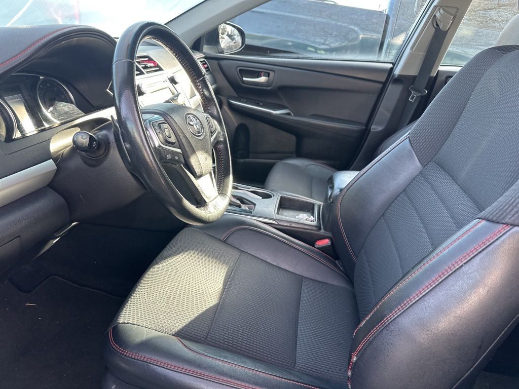 2017 Toyota Camry SE