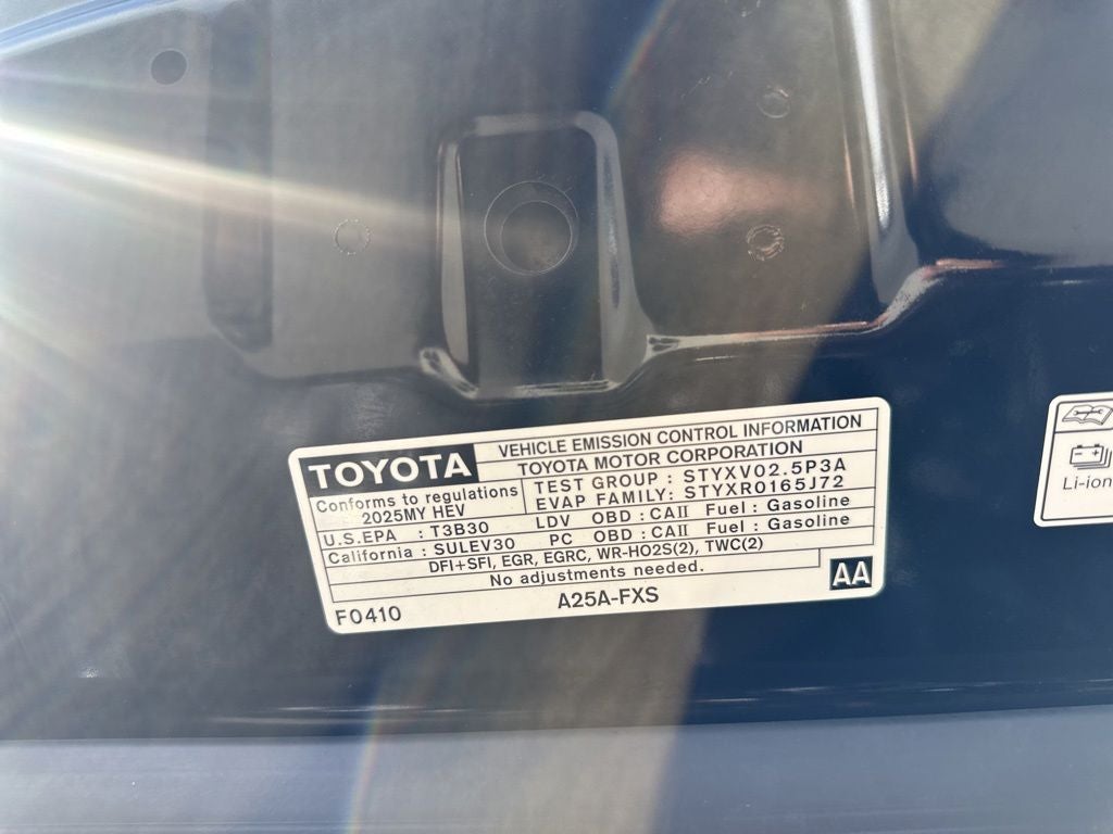 2025 Toyota Camry LE