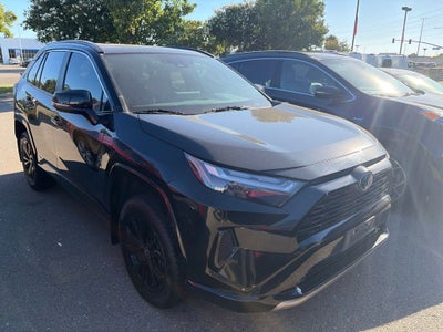 2022 Toyota RAV4 Hybrid SE