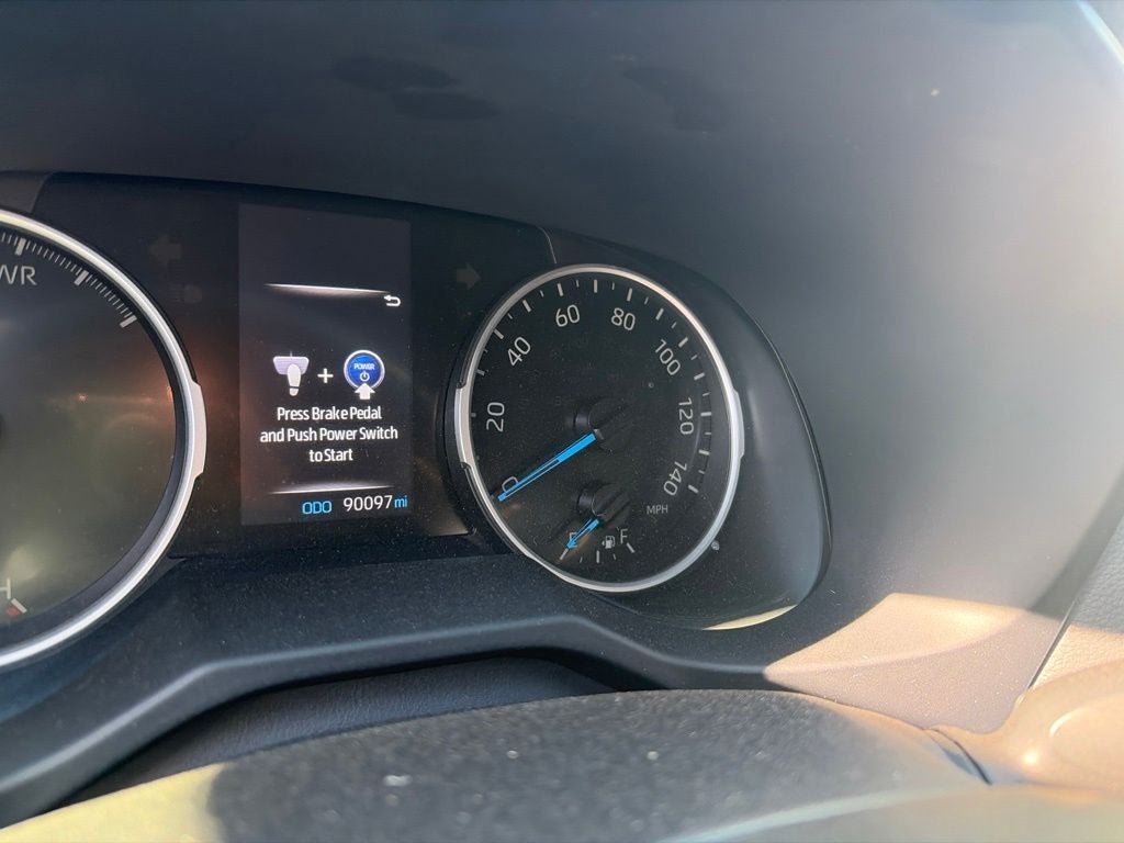 2022 Toyota RAV4 Hybrid SE