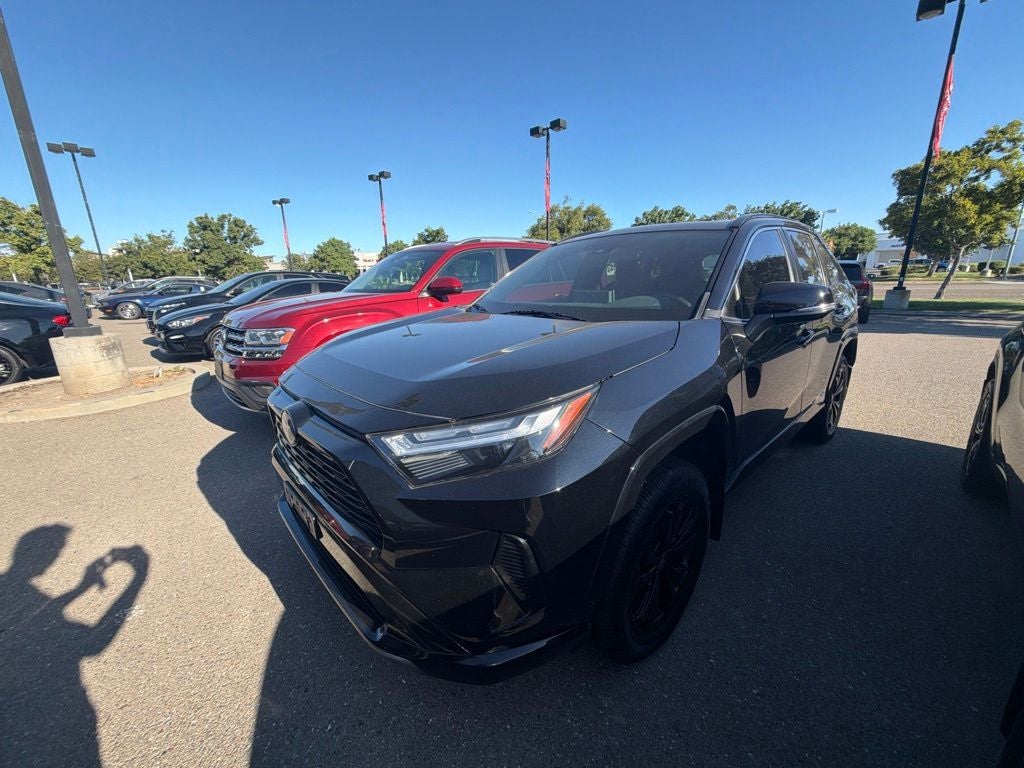 2022 Toyota RAV4 Hybrid SE