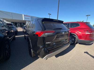 2022 Toyota RAV4 Hybrid SE