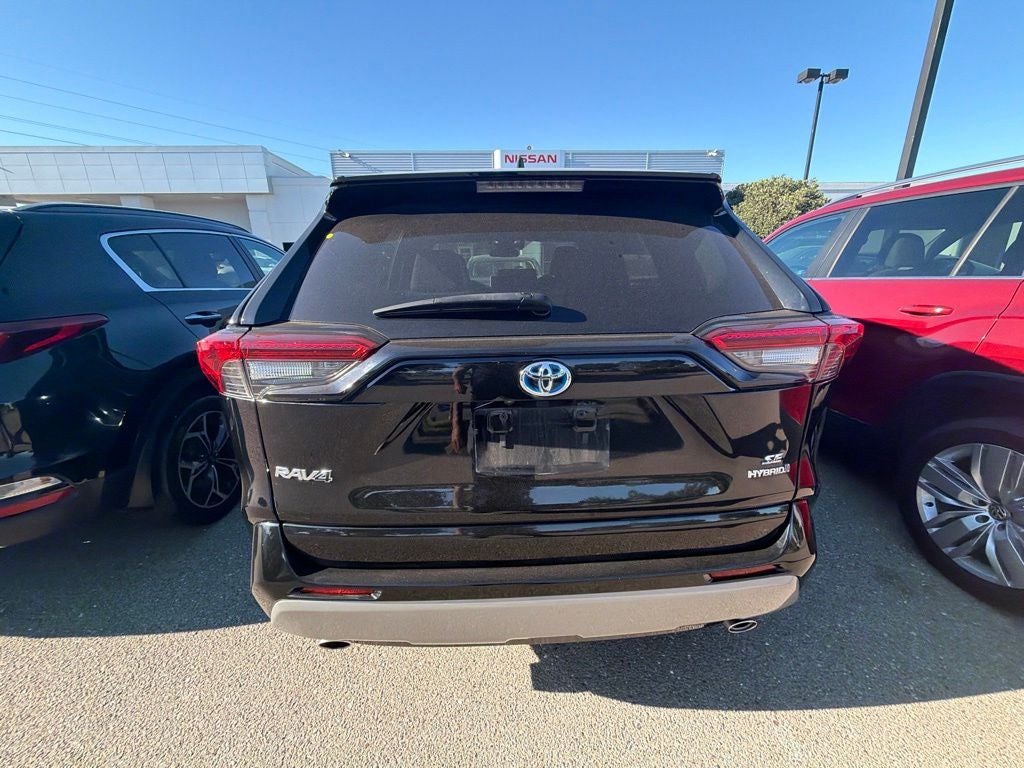 2022 Toyota RAV4 Hybrid SE