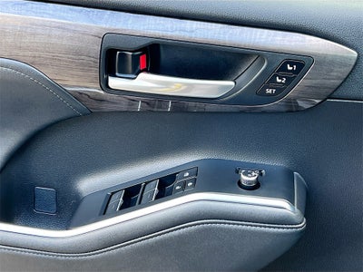 2023 Toyota Highlander Platinum