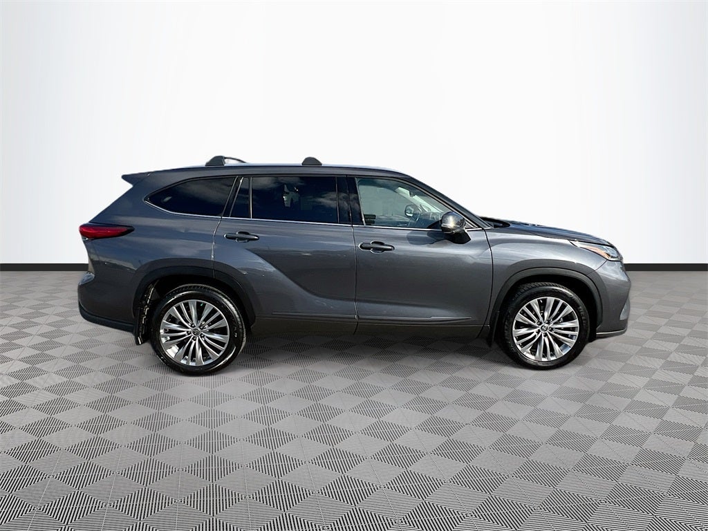 2023 Toyota Highlander Platinum