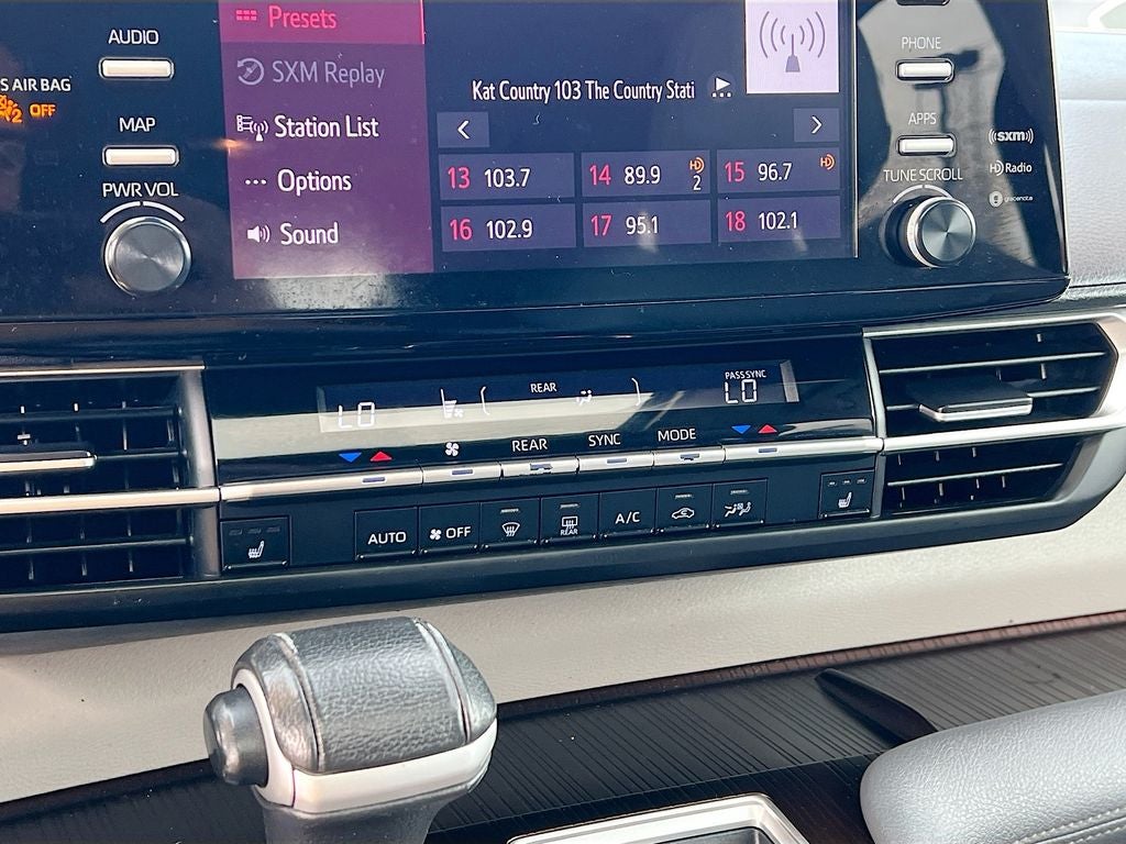 2023 Toyota Sienna XLE 7 Passenger