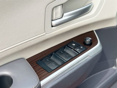 2023 Toyota Sienna XLE 7 Passenger