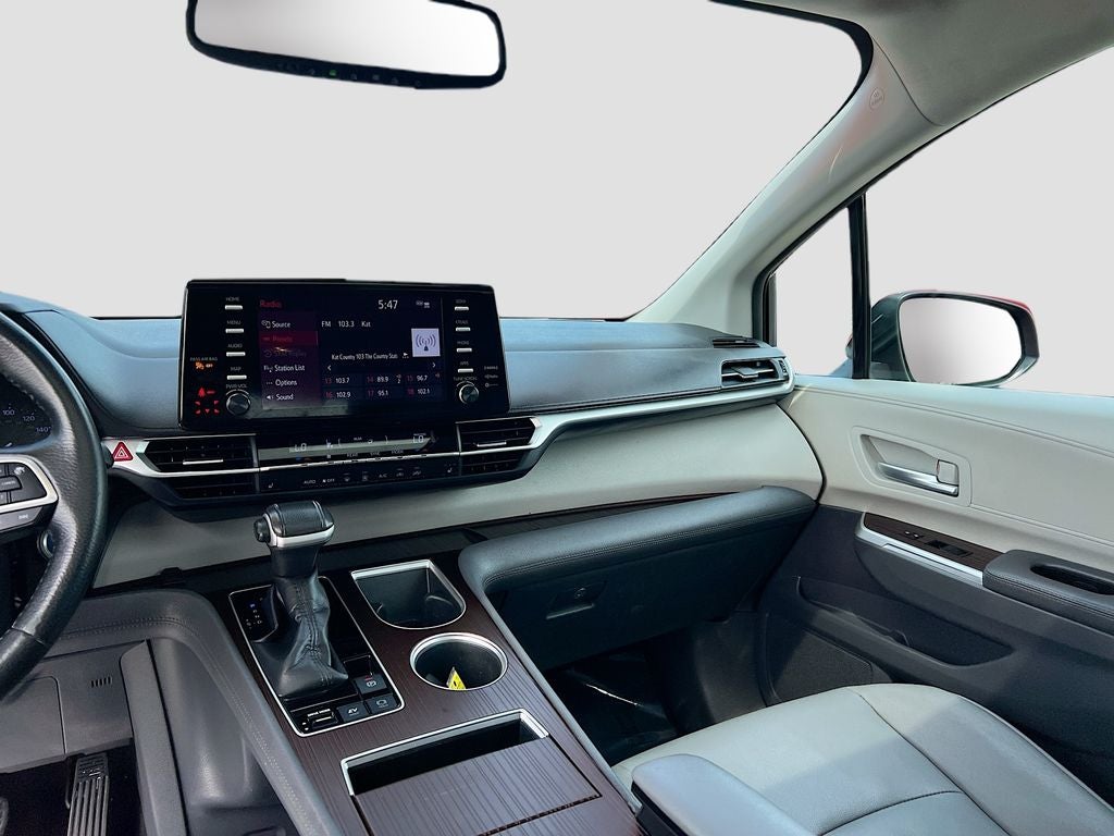 2023 Toyota Sienna XLE 7 Passenger