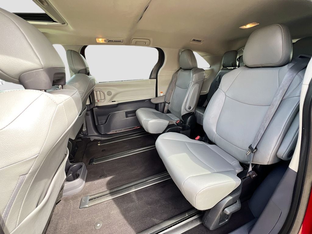 2023 Toyota Sienna XLE 7 Passenger