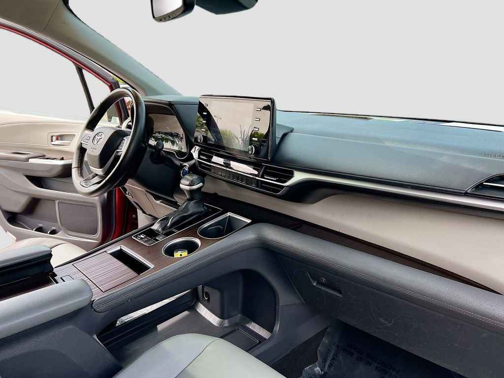 2023 Toyota Sienna XLE 7 Passenger