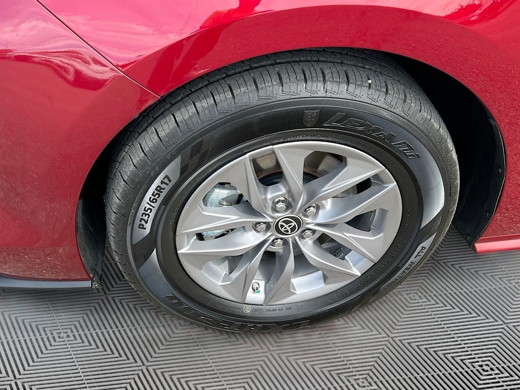 2023 Toyota Sienna XLE 7 Passenger