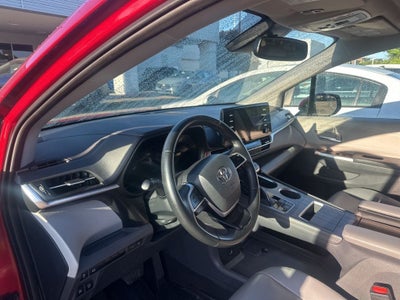 2023 Toyota Sienna XLE 7 Passenger