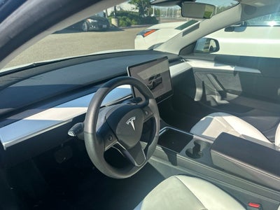 2023 Tesla Model 3 Base