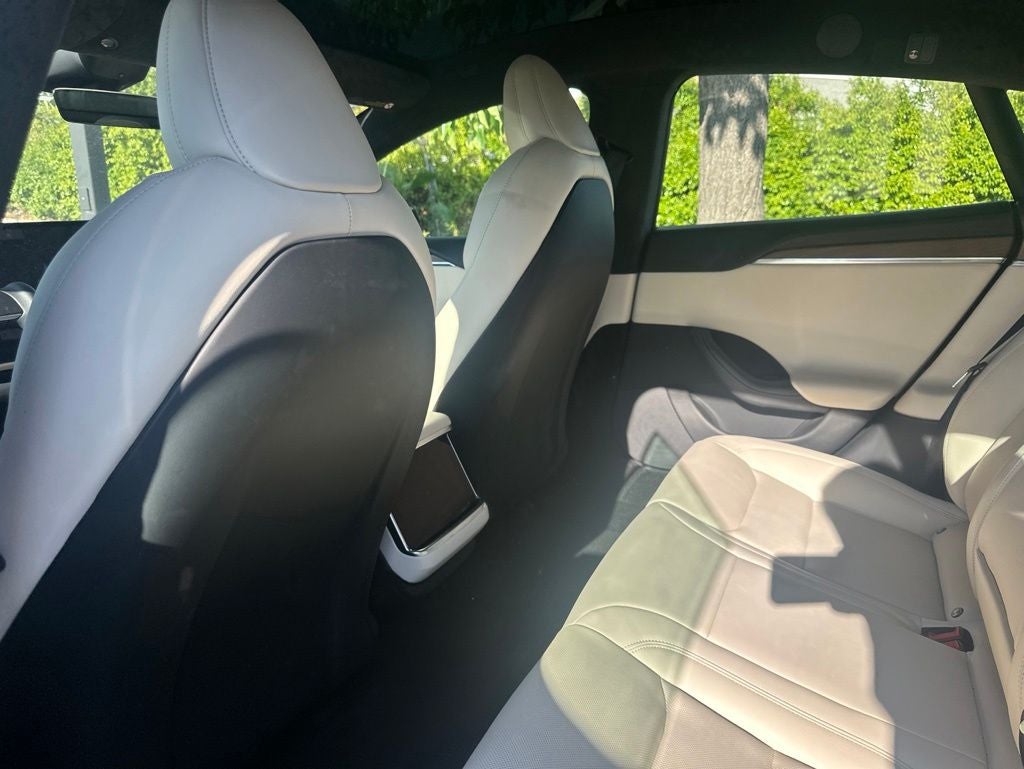 2022 Tesla Model S Base