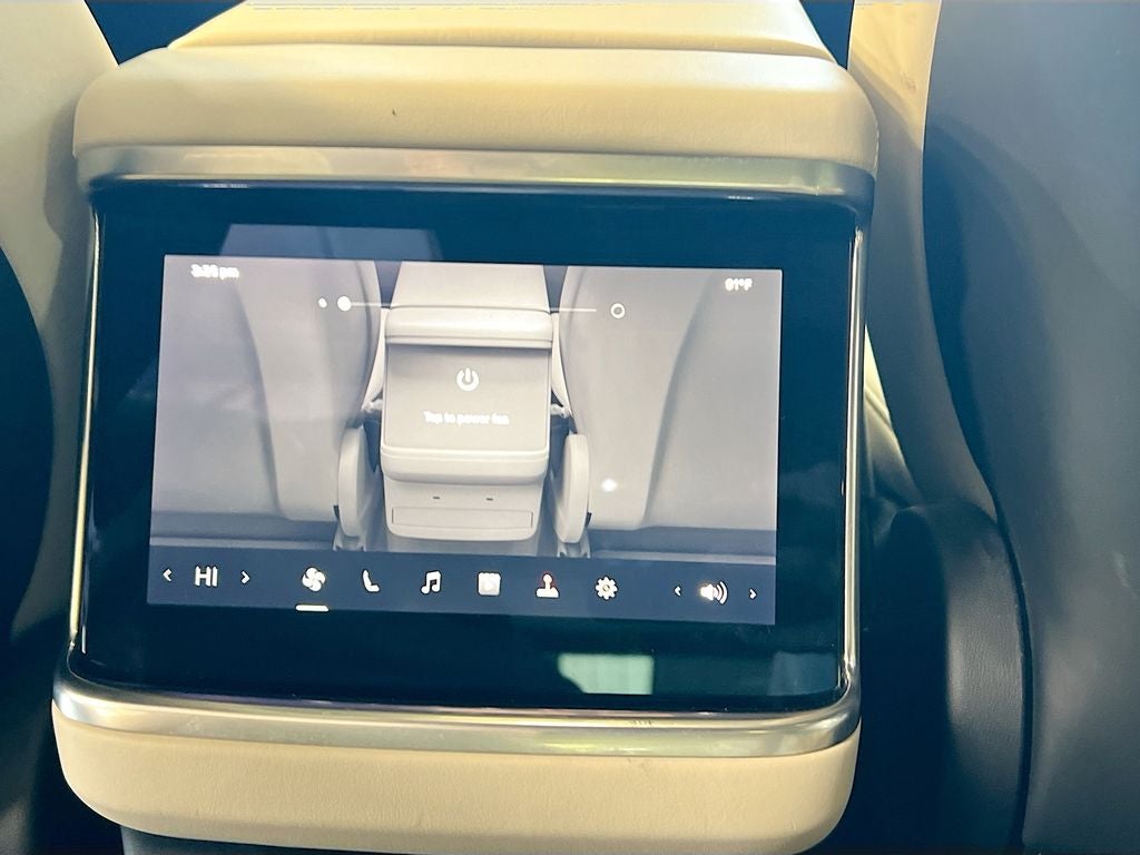 2022 Tesla Model X Base